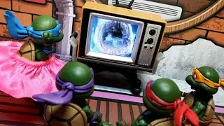 Ryan Reviews - BASIC FUN TINY TV CLASSICS (JAWS & JURASSIC PARK)