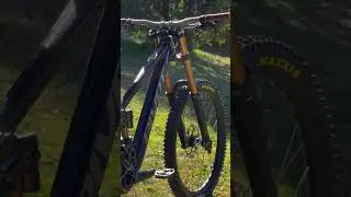 ✅ Pivot Phoenix Bike with AMS Accessories | Mountain Adventure Close-Ups in the Wild ✅👌💯