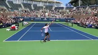 Roger Federer's Serve in Slow Motion