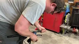 Bicycle hand grip removal
