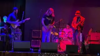 The Fence Menders - Ain't no sunshine