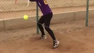 Softbol femenil entrenamiento de bateo (swing)