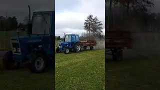 met de Ford 3600 en de schuitemaker mest uitrijden.