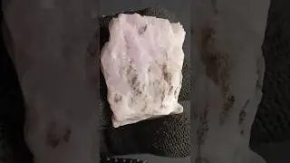 Минерал КУНЦИТ #crystals #gemstone #minerals #naturalgems #gems #crystal #jewelry #gemsjewellery