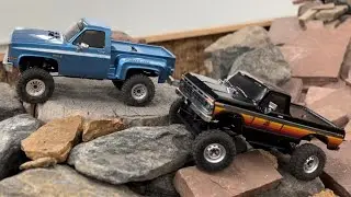 Axial SCX10 III pro-line Chevy 1982 K10 VS Carisma SCA-1E 1976 Ford F-150 limited edition Part 1