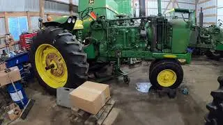John Deere 4010 getting split for clutch issues