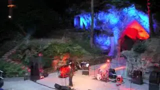 Peter Beeker & Ongenode Gasten in Openluchttheater Valkenburg.