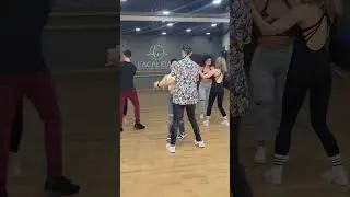 Ivan Cruz (Bachahop) - Traditional Bachata - Workshop at @LaCalidad #bachata #bachatadance #bachahop