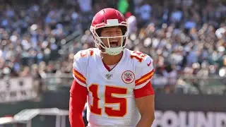 Patrick Mahomes Signs 10-year Extension with the Kansas City Chiefs
