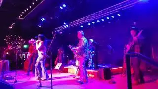 Flashjam; Man I Feel Like A Woman; Shania Twain; Performed by; Twainted Rockers