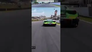 Атака и обгон Ferrari в ACC