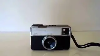 KODAK INSTAMATIC 133: C&aacute;mara Compacta 126 - 1/2