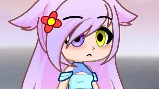 Erika The Bakeneko without having her right eye covered by her hair. 💜💛