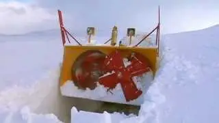 Vildmarksvägen snöröjs i maj 2012!