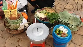 Khmer Street Food 2017 - Top Asian Street Food Cambodia, Khmer Noodle with Curry #58