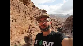Petra, climbing up to Ad Deir (the Monastery)