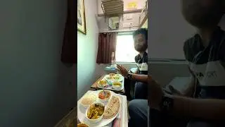 Five Star Like Food In Indian Railways First Class Of Duronto Express #firstac #durontoexpress