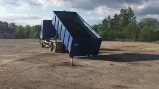 Koukuttaminen 20m3 lavalla, 18t multaa!