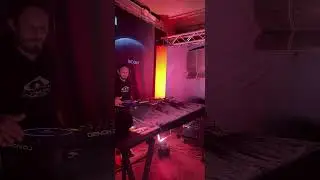 Techno indus en mode freestyle