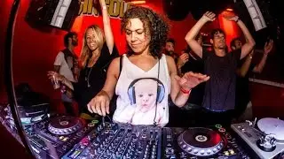 Amsterdam Dance Event 2015 - @AdamKDJ interviews @Cassy_Official