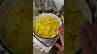 Очень вкусная и простая картошка на ужин #shortscooking #рек