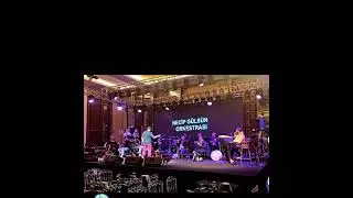 Ebru Yaşar ateşten gömlek Sertaç orkestrası