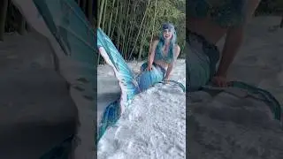 Mermaid in the SNOW ❄️🧜🏻&zwj;♀️ #mermaid #siren #snow