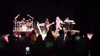 Brandy (@4everbrandy) performs Whitney Houston Tribute (par