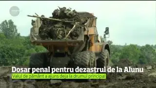 Dezastrul de la Alunu ia proporţii, după ce ultima casă aflată în calea haldei de steril ...
