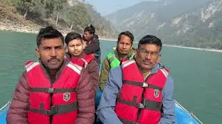 Boating guide, Karnali bridge,Chisapani  nepal🇳🇵#Nepal #karnaliriver 