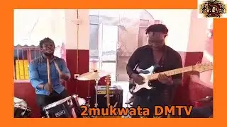 PAPA LOBANZO ex soliste du coll&egrave;ge des nobles en performance seb&egrave;ne