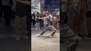 Dapan's most viral performer Everyone can'ttake their eyes off) Robomon
