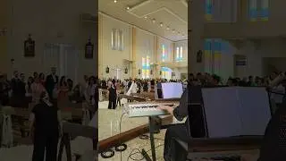 CHUVA DE GRA&Ccedil;A #musica #catolico #shorts #casamento #foryou #cantora #cover #igreja #music #singer