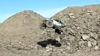Yeti Located - Axial Yeti bashing