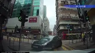 車CAM直擊 - Tesla 被警追捕 逆線轉入路口逃走事敗
