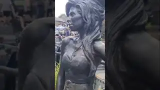 London Characters #shorts Homage to Amy Winehouse, Harry Potter, street entertainers & more London