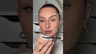 Mascara With and Without Powder: Does It Work?