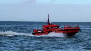 Варнемюнде. Снега нет, у моря холодно и ветрено. Росток Варнемюнде Германия.