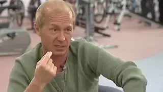 Андрей Панин в Новосибирске. 17.04.11г., открытие спортивного магазина. Новостной сюжет канала 49.