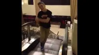 When I'm on my way to steal yo girl VINE Matthew Espinosa