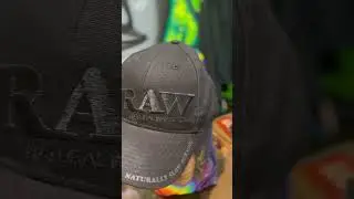 @rawlife247 全台石頭人門市現貨供應中RAW的周邊總是那麼貼心設計最懂石頭人#買煙具找石頭人煙具 #台灣 #raw #棒球帽 #拉鍊