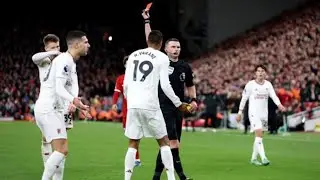 Referee Michael Oliver 2 Yellow Cards for Diogo Dalot Red Card vs Liverpool vs Manchester United