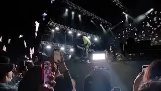 everything u are - Hindia live at Synchronize Fest 2025 (03/10/2025)