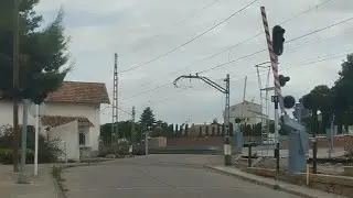 Paso a nivel en Tàrrega (E) (1/2) // Railroad crossing