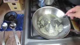 The Secret to Cooking an Omelette In a Stainless Steel Pan