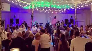 Lincolnshire Marriott wedding with Andrew Blake Band from Chicago, Il &ldquo;Build Me Up Buttercup&rdquo;