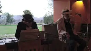 Walters Tune Live with Tom Burns