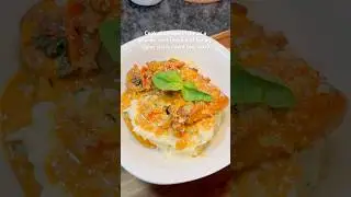 Creamy Tuscan Chicken & Homemade Garlic-Parmesan Mashed Potatoes #tuscanchicken #easyrecipe #dinner
