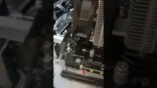 Cara memasang heatspread pada SSD Adata SX8200 Pro 512GB dan cara memasangnya pada motherboard.