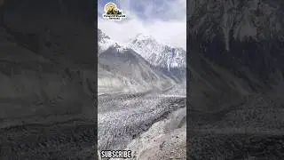 Glacier View in Hunza Pakistan | Beautiful Glacier seen in Pakistan | Mountains of Pakistan| #shorts
